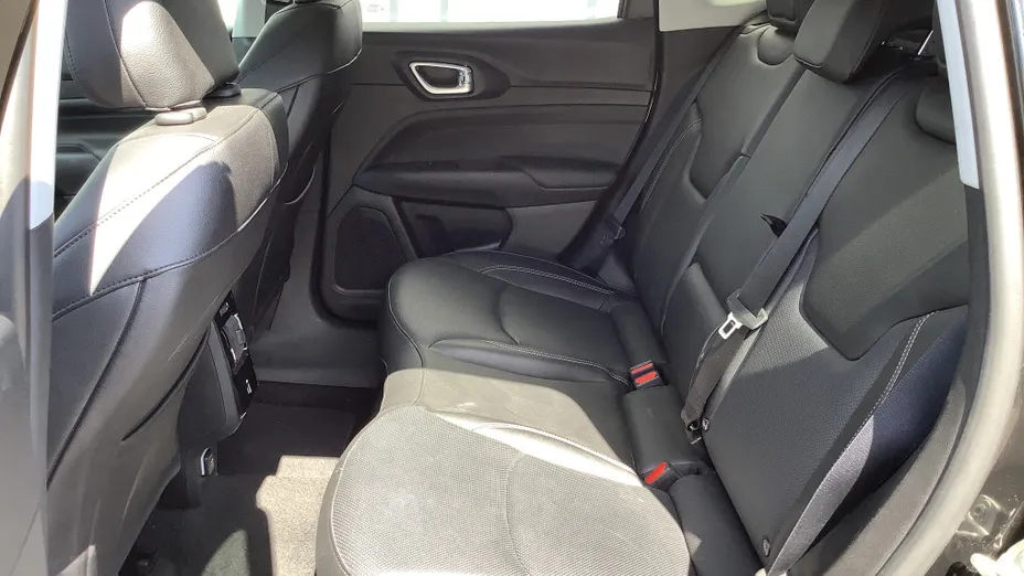 JEEP Compass -
