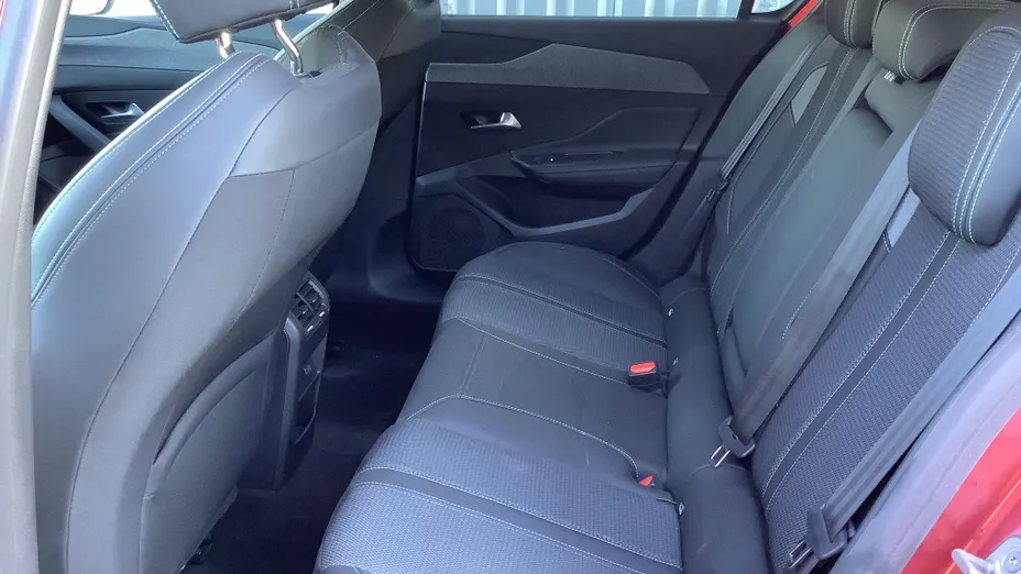 PEUGEOT 308 -