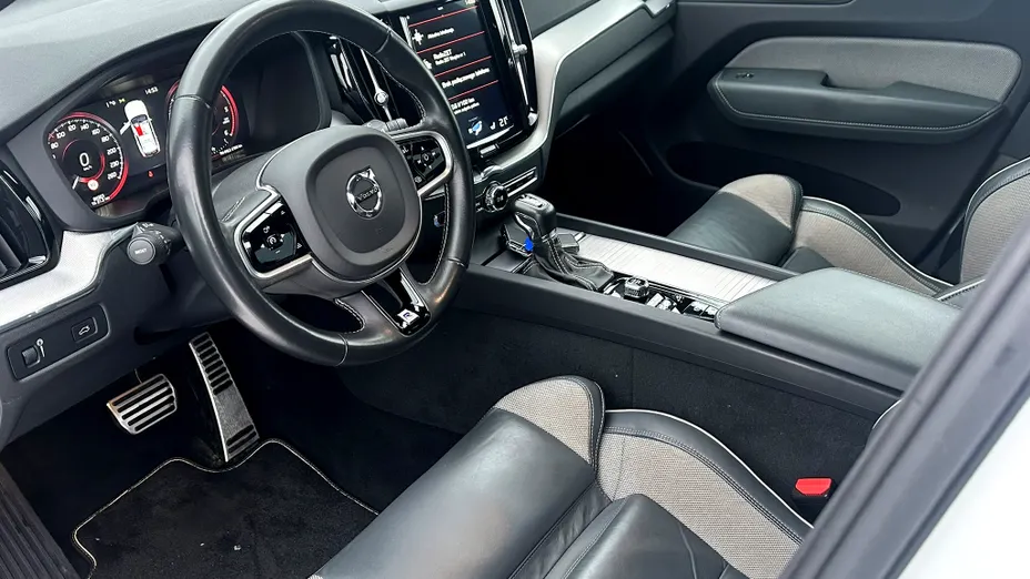 VOLVO XC60 XC60 D4 R-Design aut