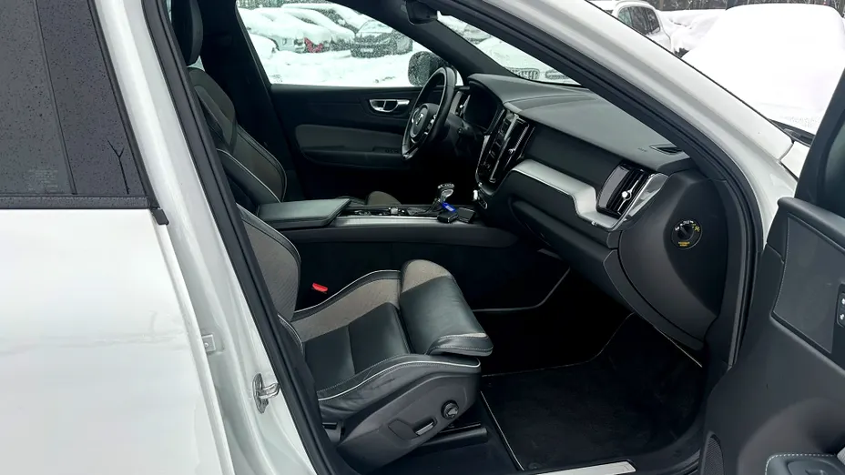 VOLVO XC60 XC60 D4 R-Design aut