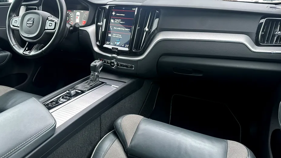 VOLVO XC60 XC60 D4 R-Design aut