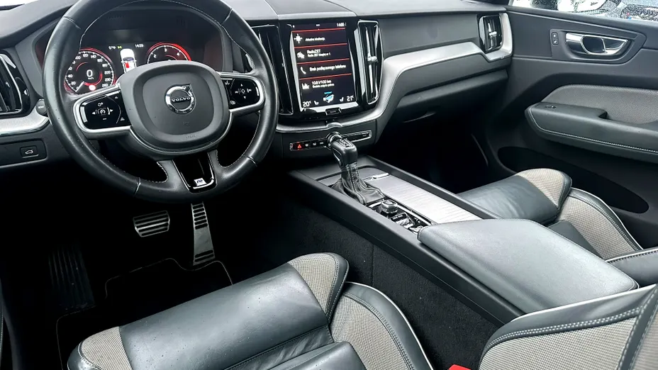 VOLVO XC60 XC60 D4 R-Design aut