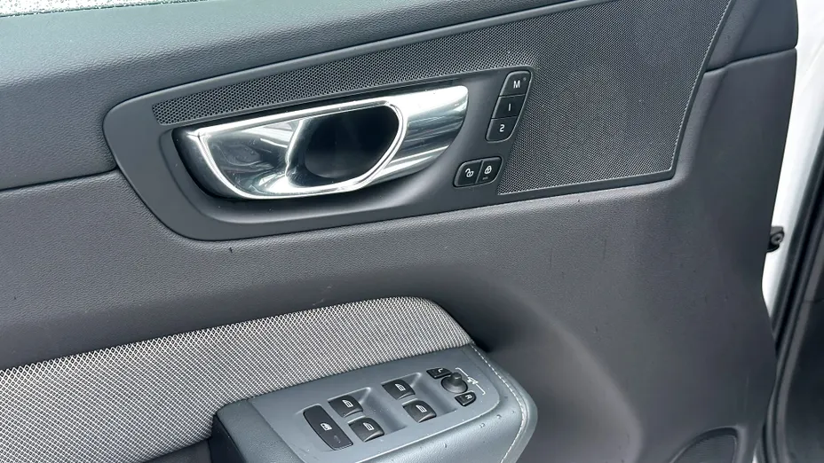 VOLVO XC60 XC60 D4 R-Design aut