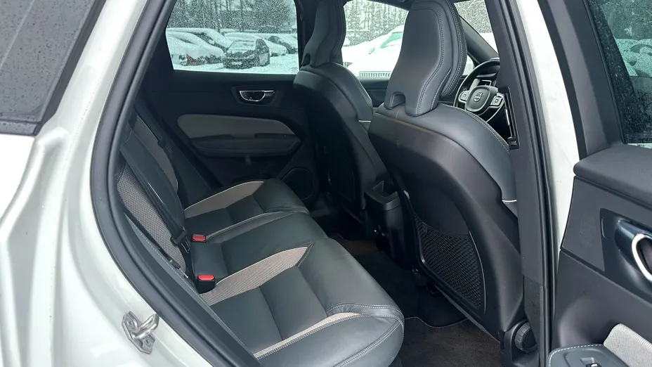 VOLVO XC60 XC60 D4 R-Design aut