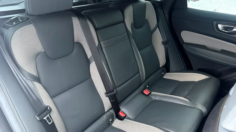 VOLVO XC60 XC60 D4 R-Design aut