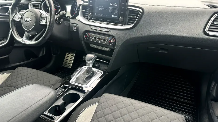 KIA ProCeed ProCeed 1.4 T-GDI GT Line DCT