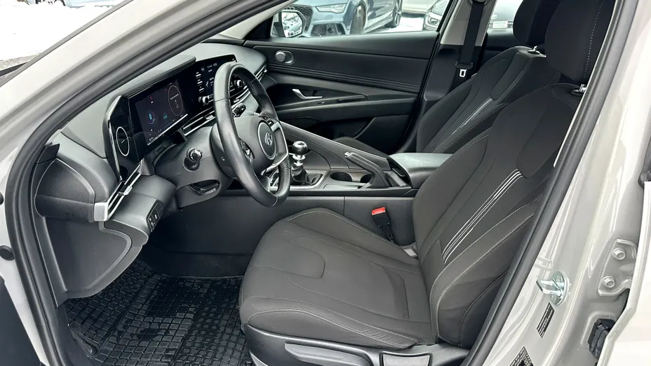 HYUNDAI Elantra Elantra 1.6 Smart