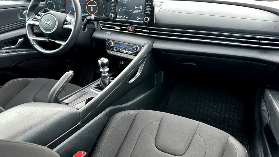 HYUNDAI Elantra Elantra 1.6 Smart