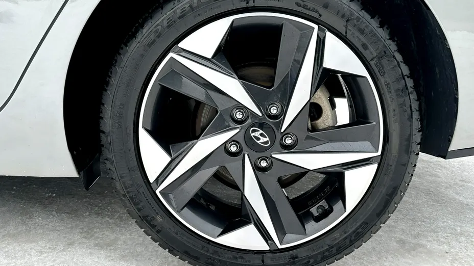 HYUNDAI Elantra Elantra 1.6 Smart