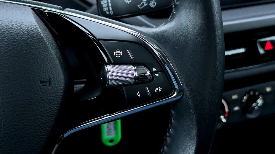 SKODA Fabia Fabia 1.0 Ambition