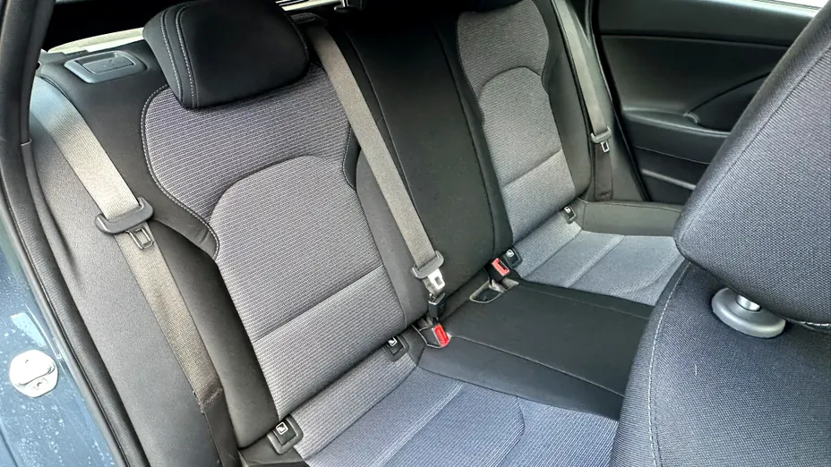 HYUNDAI i30 i30 1.5 DPI Classic +