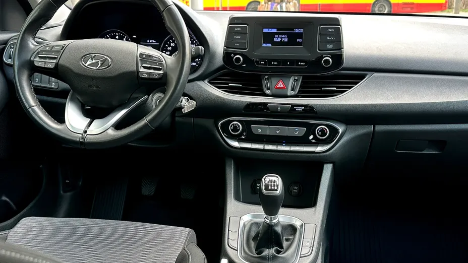 HYUNDAI i30 i30 1.5 DPI Classic +