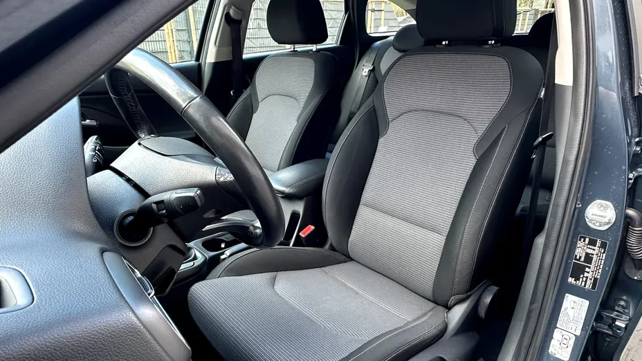 HYUNDAI i30 i30 1.5 DPI Classic +