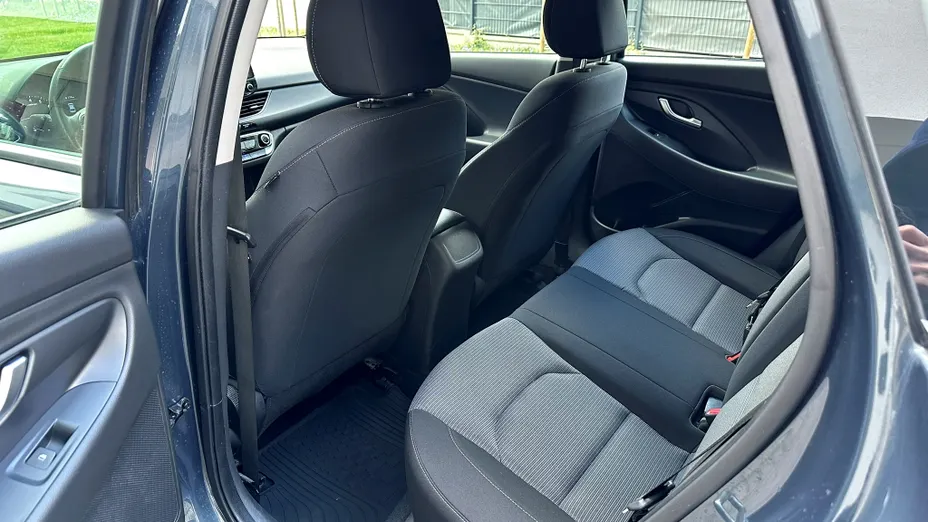 HYUNDAI i30 i30 1.5 DPI Classic +