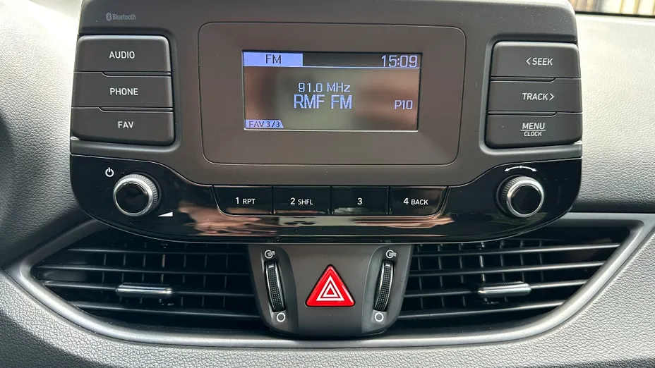 HYUNDAI i30 i30 1.5 DPI Classic +