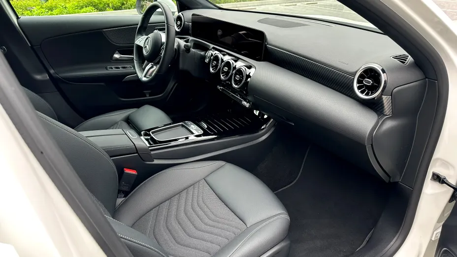 MERCEDES-BENZ A Klasa A 200 Progressive 7G-DCT