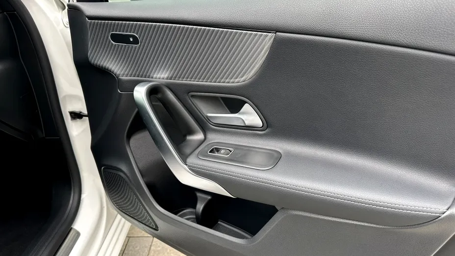 MERCEDES-BENZ A Klasa A 200 Progressive 7G-DCT