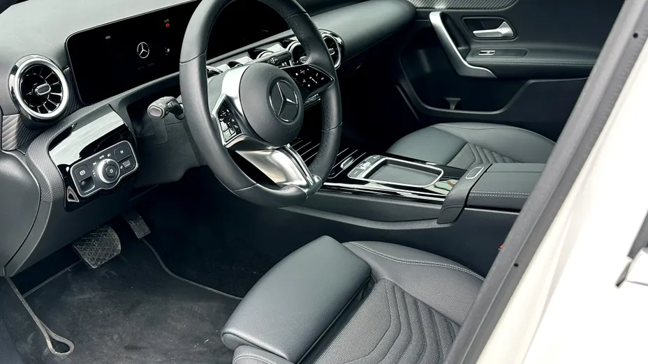 MERCEDES-BENZ A Klasa A 200 Progressive 7G-DCT