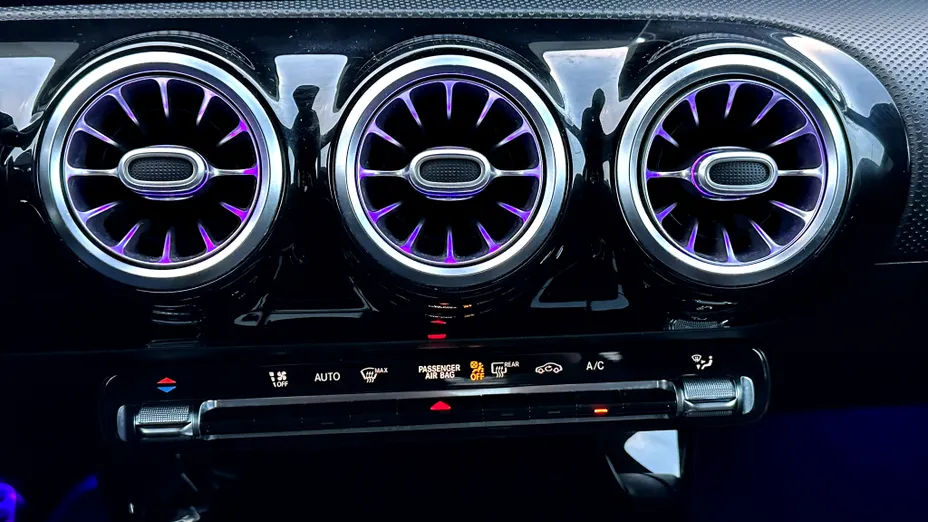 MERCEDES-BENZ CLA CLA 220 4-Matic AMG Line 7G-DCT