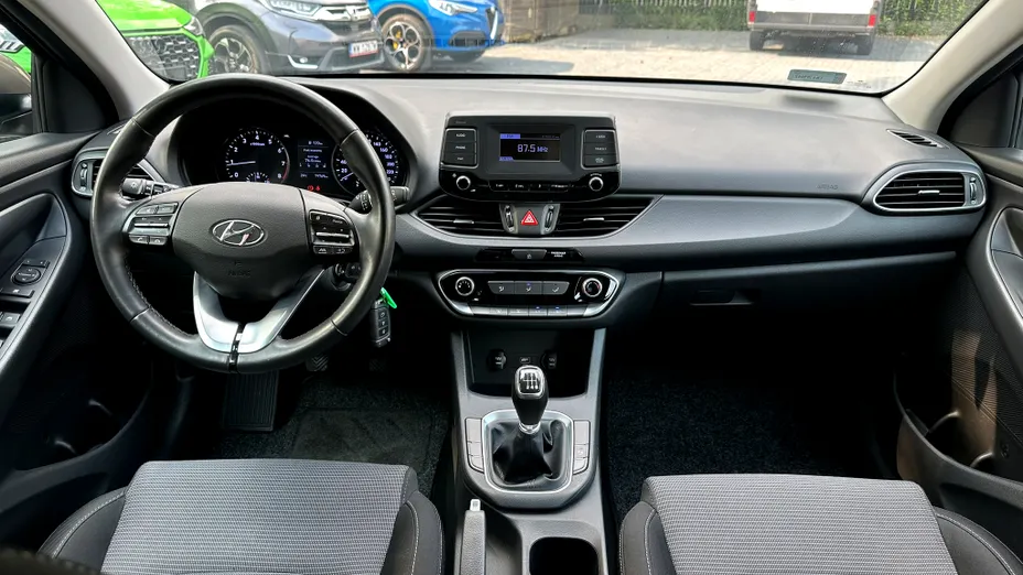 HYUNDAI i30 i30 1.5 DPI Classic +