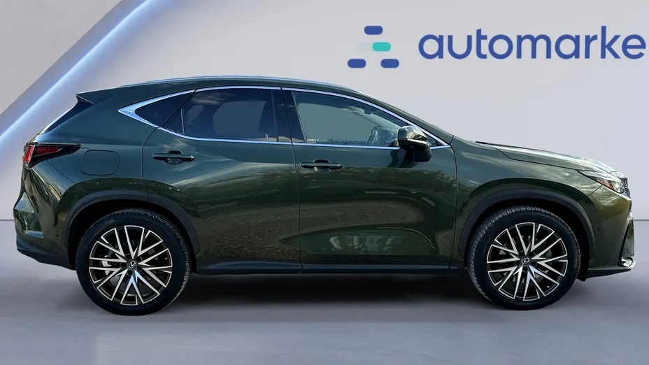 LEXUS NX NX 450h+ Omotenashi AWD