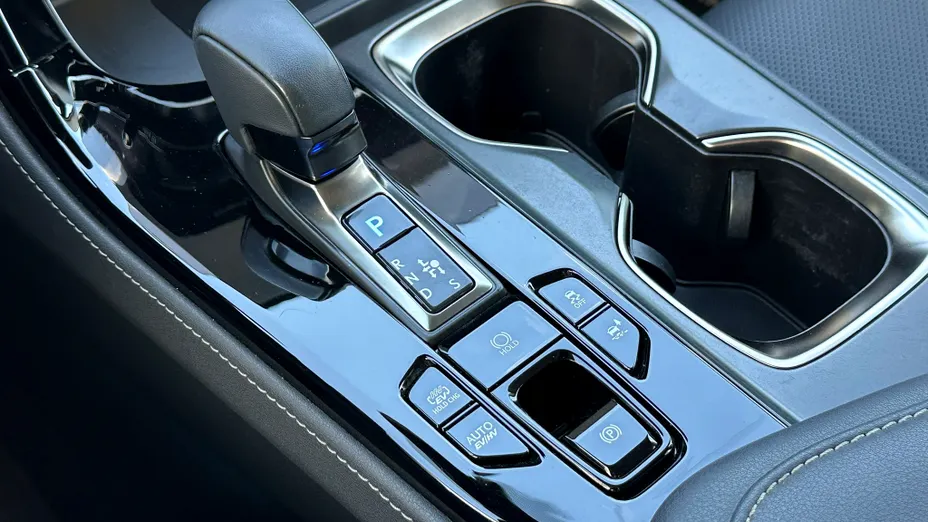 LEXUS NX NX 450h+ Omotenashi AWD