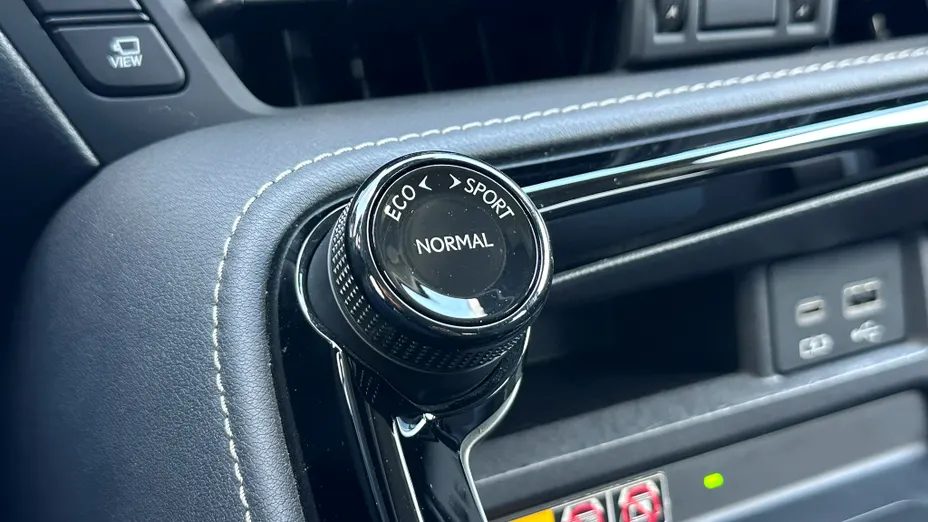 LEXUS NX NX 450h+ Omotenashi AWD