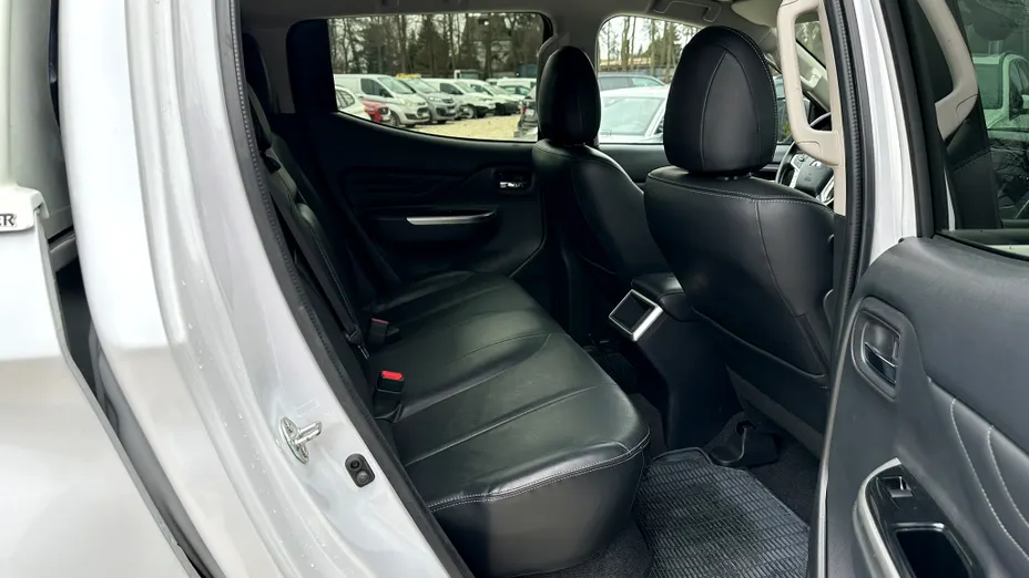 MITSUBISHI L 200 L200 2.2 d DC Instyle Plus aut