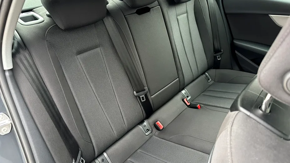 AUDI A4 A4 35 TFSI mHEV Advanced S tronic