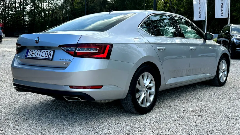 SKODA Superb Superb 2.0 TSI 4x4 Ambition DSG