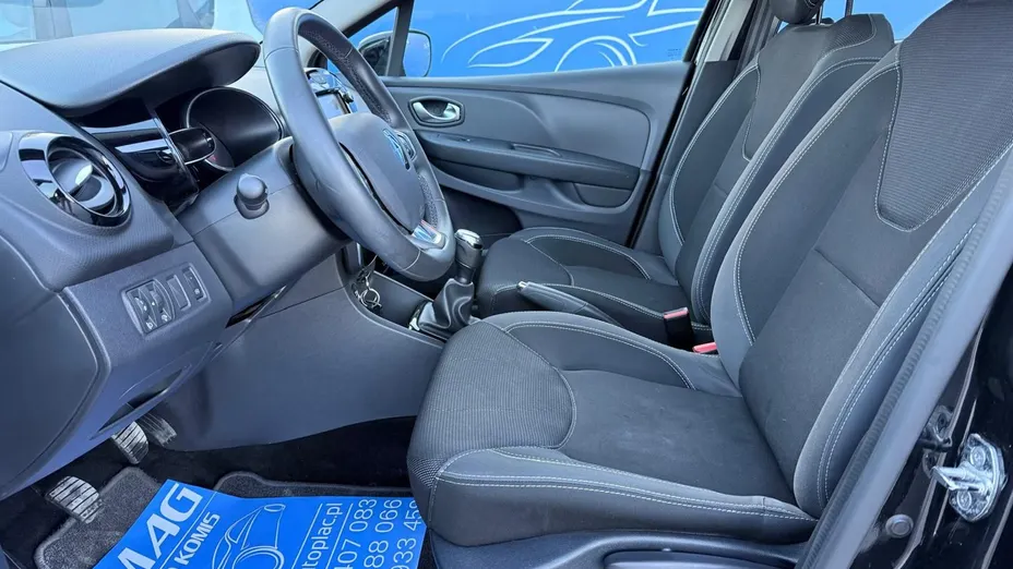RENAULT Clio -