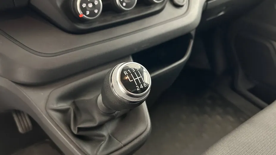 RENAULT Trafic -