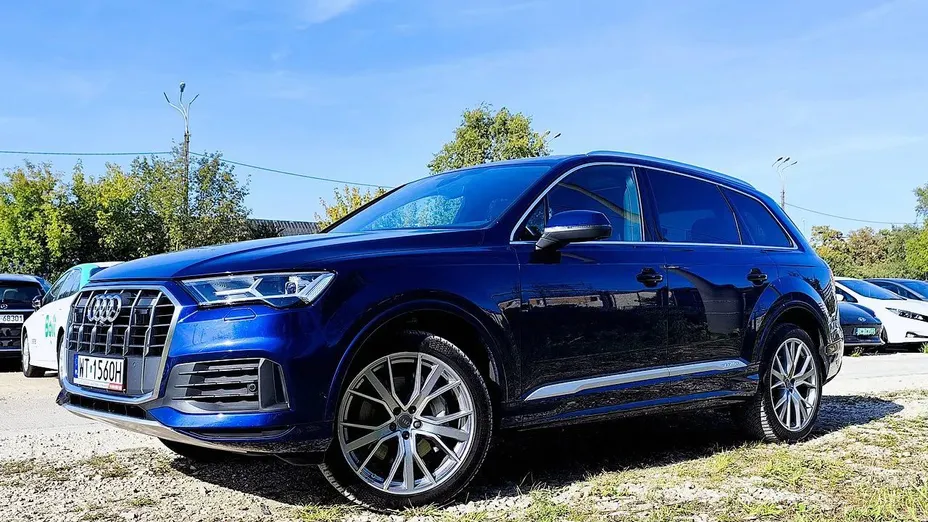 AUDI Q7 -