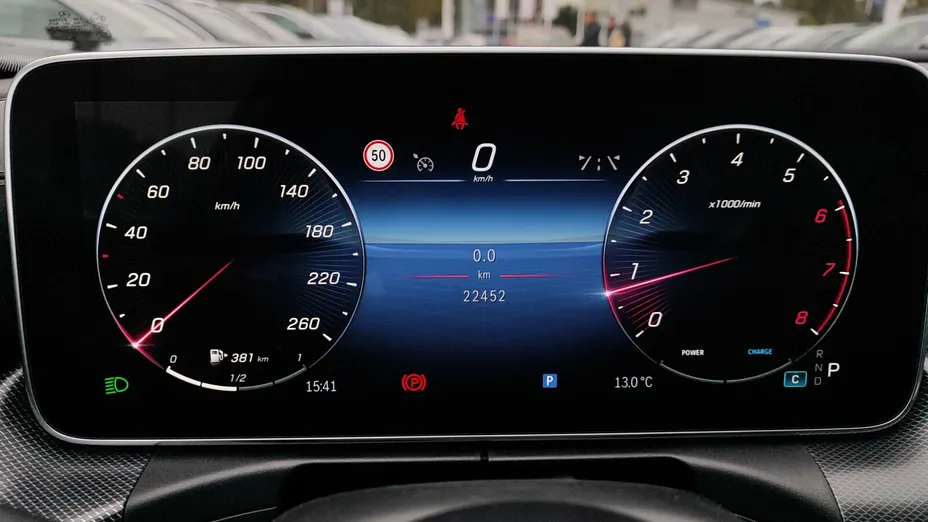 MERCEDES-BENZ C Klasa C 200 mHEV 4-Matic AMG