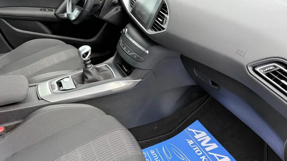 PEUGEOT 308 -