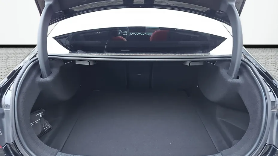 MERCEDES-BENZ A Klasa A 200 AMG Line 7G-DCT