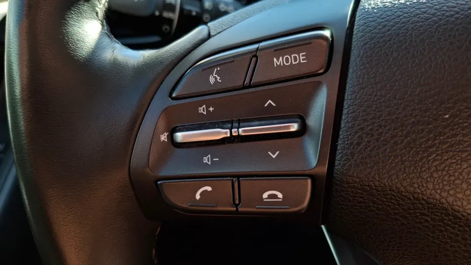 HYUNDAI i30 i30 1.5 T-GDI 48V Smart