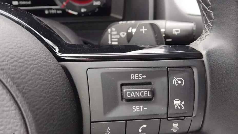 NISSAN Qashqai Qashqai 1.3 DIG-T mHEV N-Connecta Xtronic