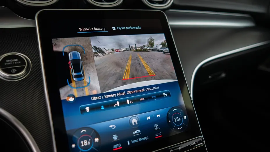 MERCEDES-BENZ C Klasa C 200 mHEV 4-Matic AMG