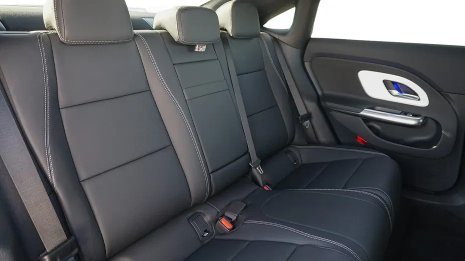 MERCEDES-BENZ CLA CLA 180 mHEV 8G-DCT Nowy