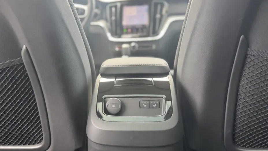 VOLVO V60 V60 T6 AWD Plug-In Hybrid Plus Bright aut