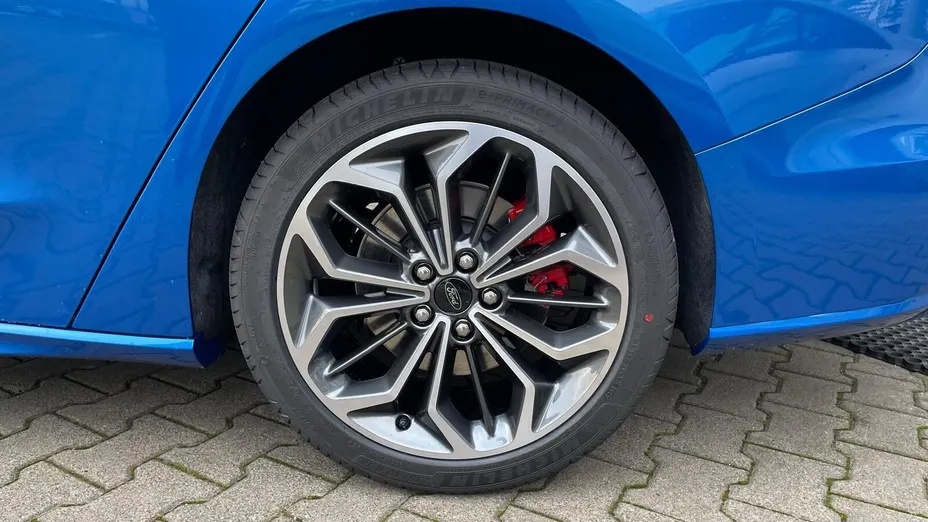 FORD Focus Focus 1.0 EcoBoost mHEV ST-Line X aut Nowy