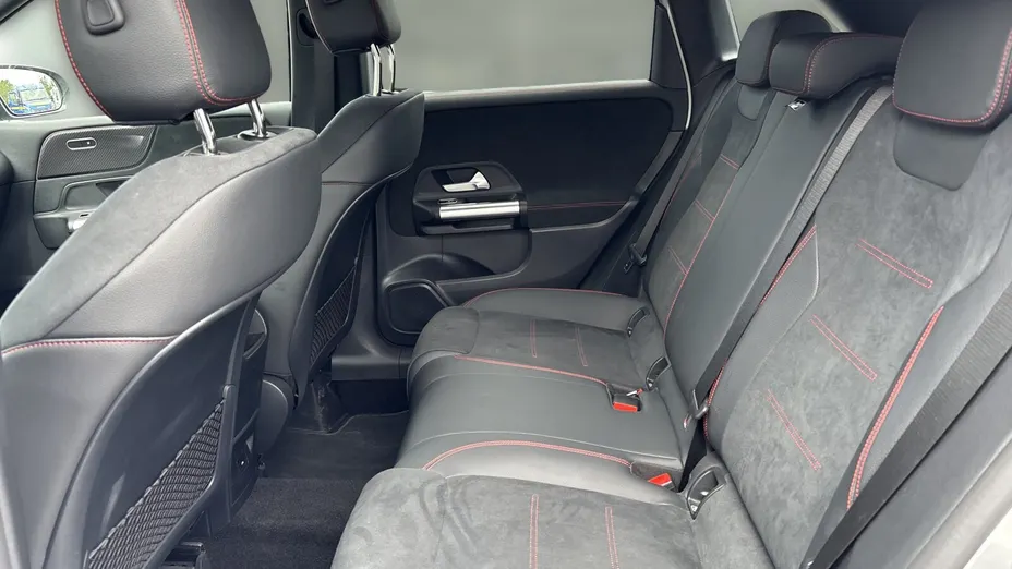 MERCEDES-BENZ B Klasa B 200 d AMG Line 8G-DCT