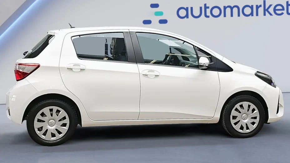 TOYOTA Yaris Yaris 1.5 Active