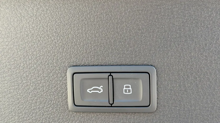 AUDI e-tron Sportback -