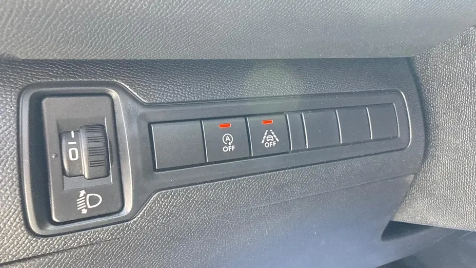 PEUGEOT 308 -