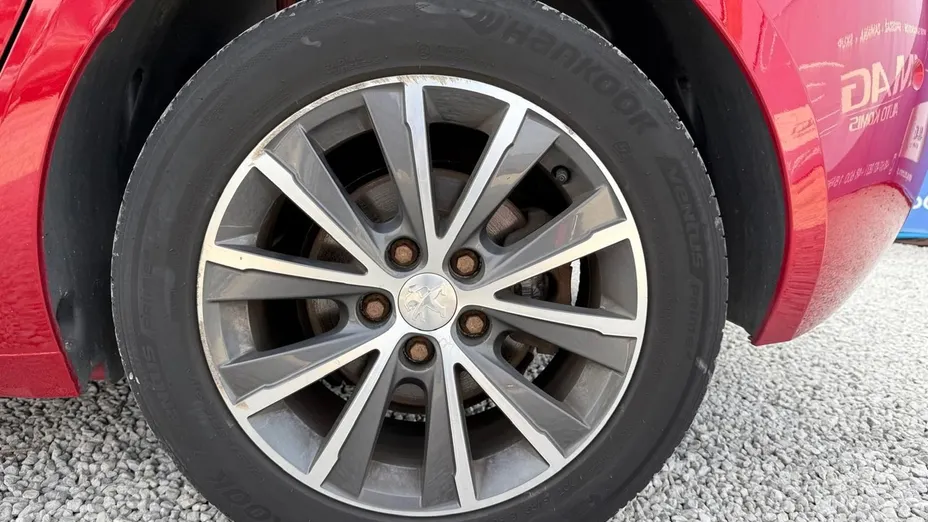 PEUGEOT 308 -