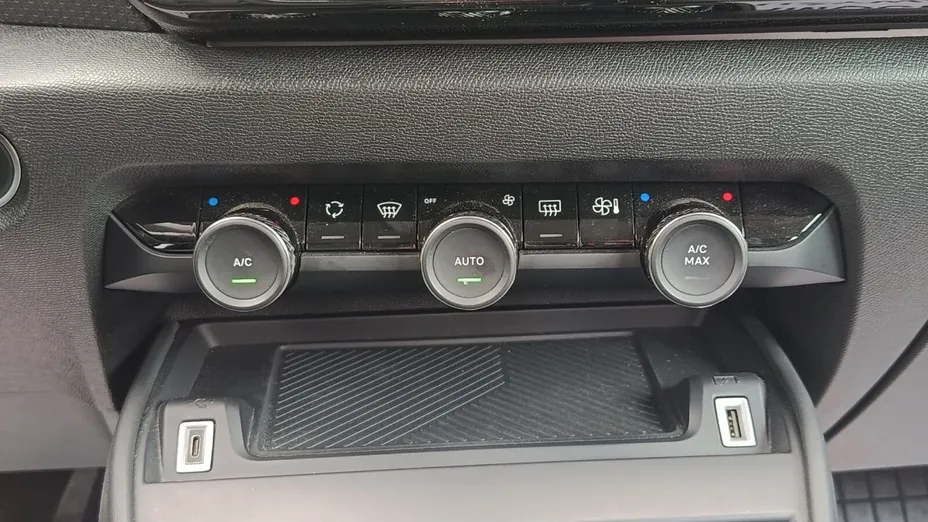 CITROEN C4 C4 1.2 PureTech Shine S&S