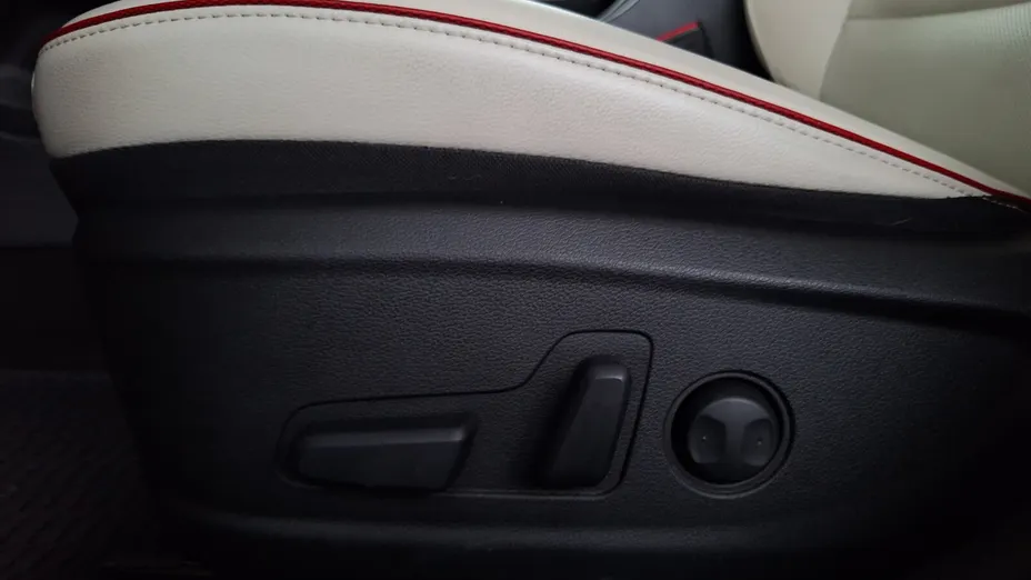 HYUNDAI Kona Kona 1.6 T-GDI Premium 4WD DCT