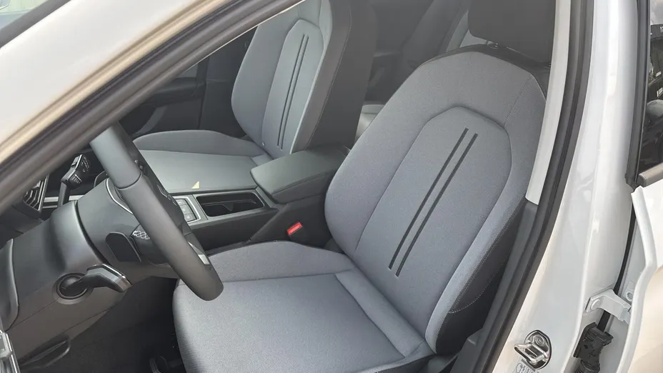 SEAT Leon Leon 1.5 eTSI Style DSG Nowy